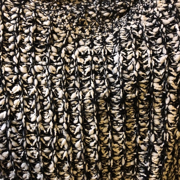 Soft chunky sweater - Picture 2 of 5